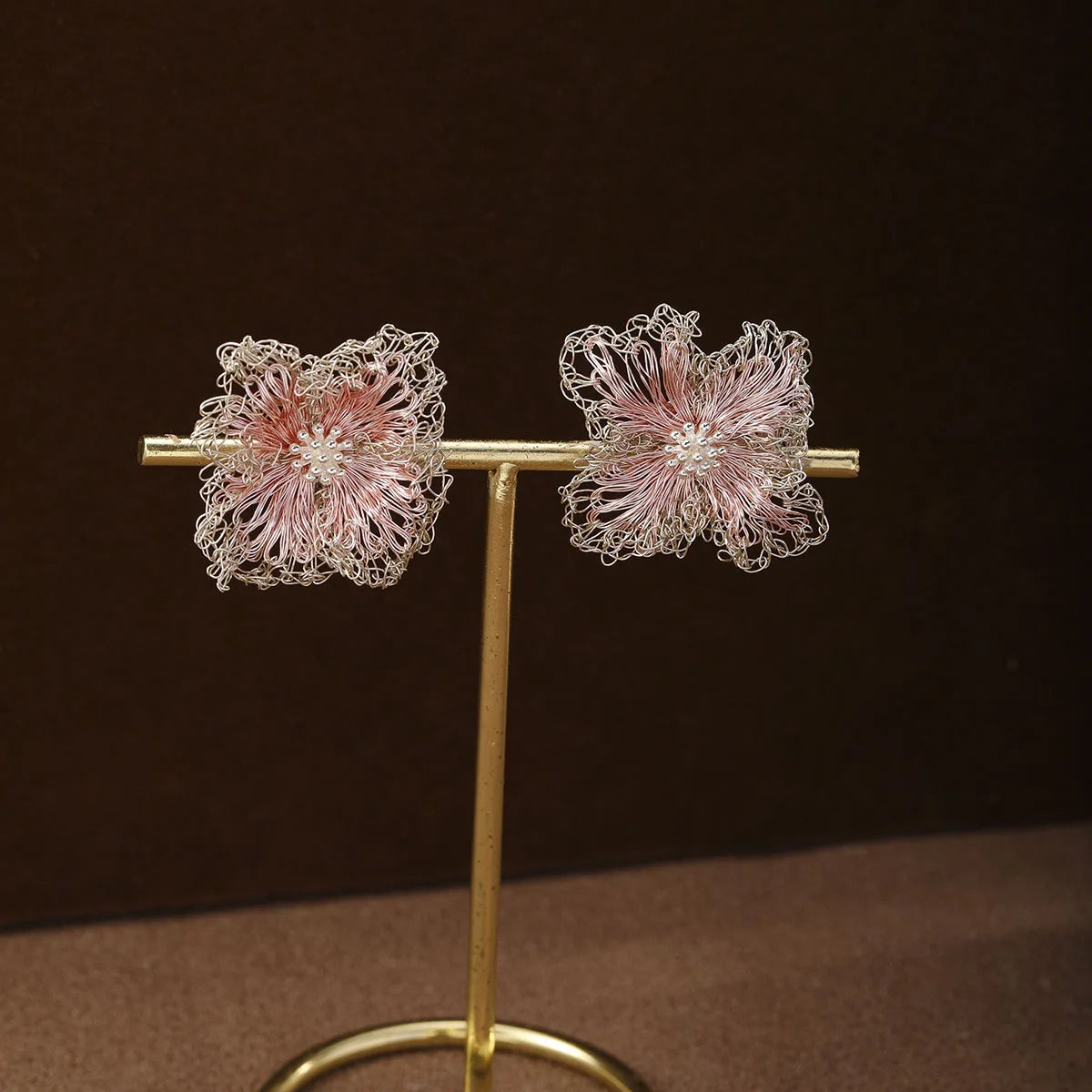Fashion Luxury Hand-Painted Knit Wire Crochet Stud Earrings for Girls Sweet Flower Jewelry for Women Ladies Wholesale Bulk