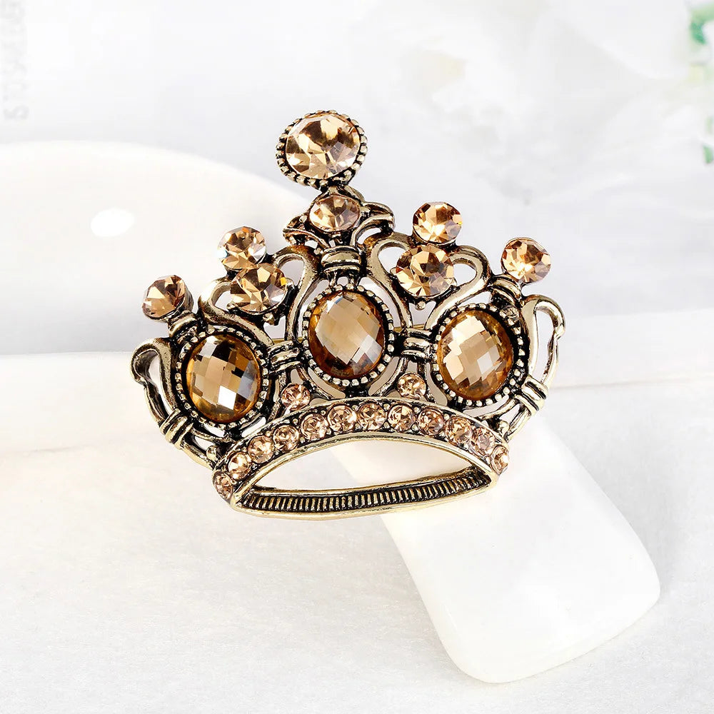 Fashion Glitter Rhinestone Elegant Crown Brooches for Girls Sparking Pins Jewelry for Women Ladies Accessories Wholesale Sweet