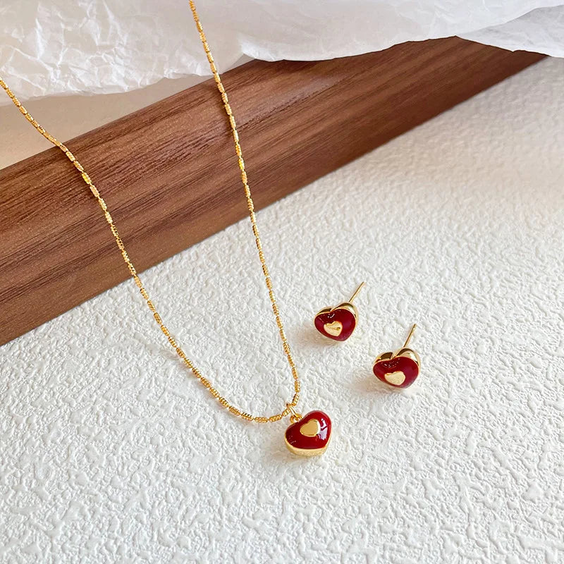 Ladies Red Heart 18k Gold-plated Chain Solid Pendant Necklace Elegant Fashion Simple Factory Price in Stock Jewelry for Women