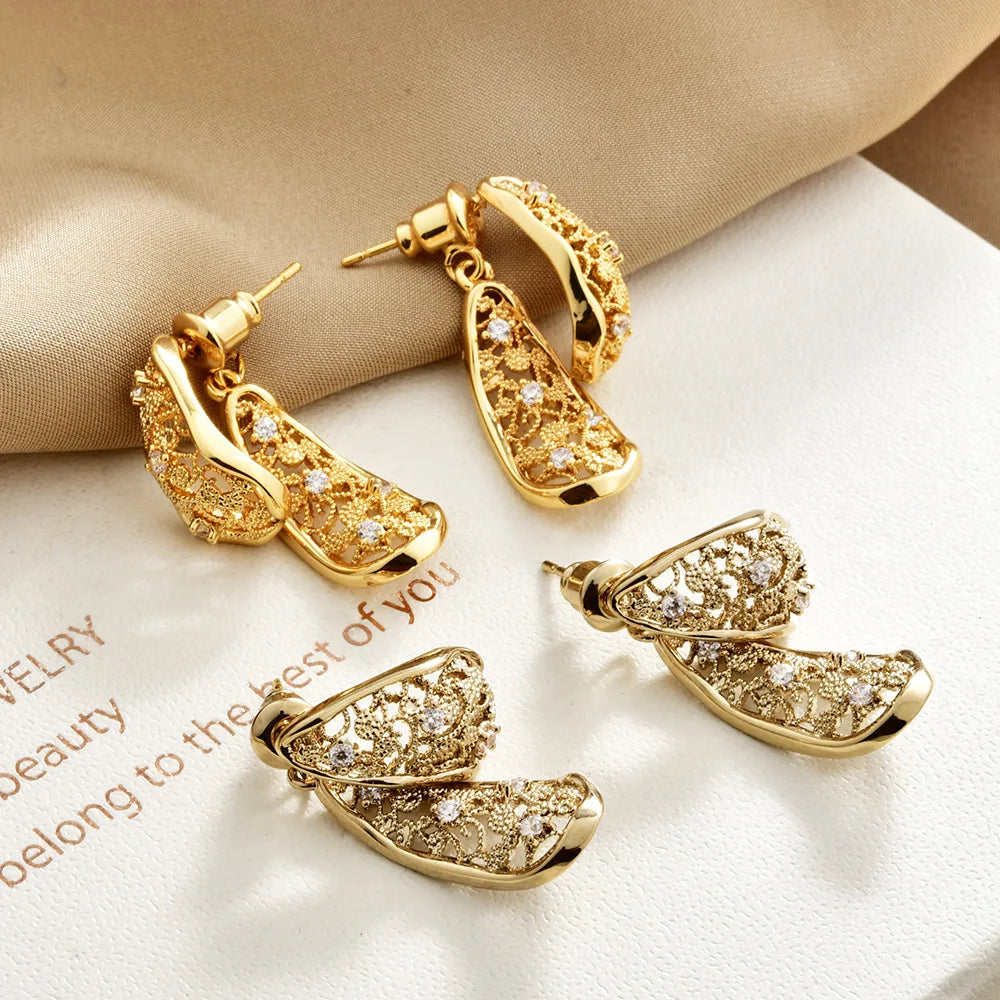Front and Back Two-Way Stud Earrings French Style Exquisite Glitter Hollow Lace Pattern Earrings Fashion Elegant Retro Luxury