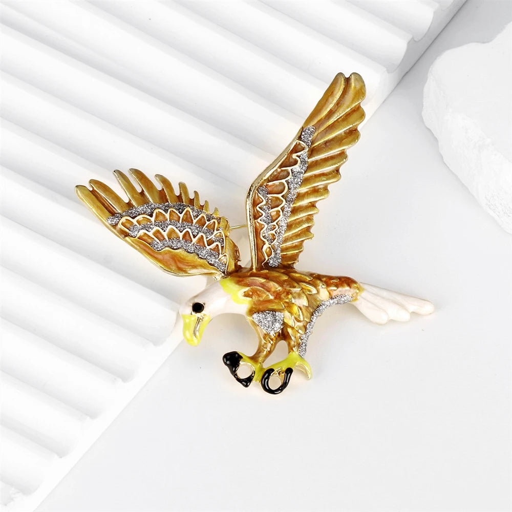Fashion Animals Eagle Bird Brooches for Girls Stylish Glamorous Trendy Pins Jewelry for Women Ladies Accessories New Design