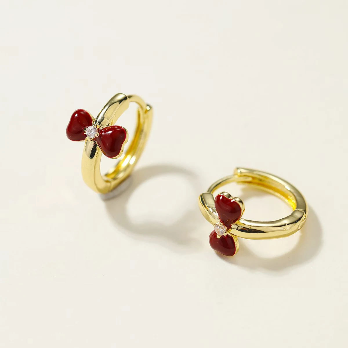 Fashion Sweet Elegant Red Dainty Hoop Earrings for Girls Bowknot Butterfly Jewelry for Women Ladies Accessories Art Deco Charms