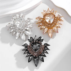 Fashion Glitter Rhinestone Sparking Brooches for Girls Sweet Elegant Charms Pins Jewelry for Women Ladies Accessories Hot Sale