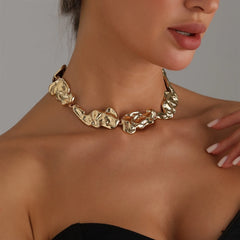 Fashion Simple Mental Minimalistic Art Deco Necklaces for Girls Sweet Trendy Glamorous Jewellry for Women Ladies Accessories