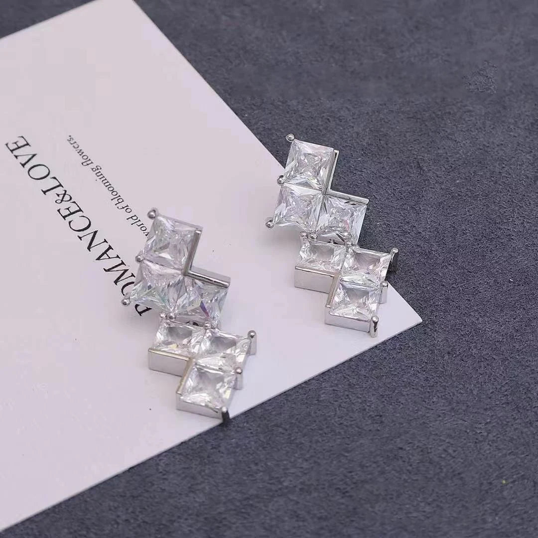 Luxury Exaggerated Glitter Stunning Elegant Drop Earrings for Girls Graceful Classic Jewelry for Women Ladies Accessories