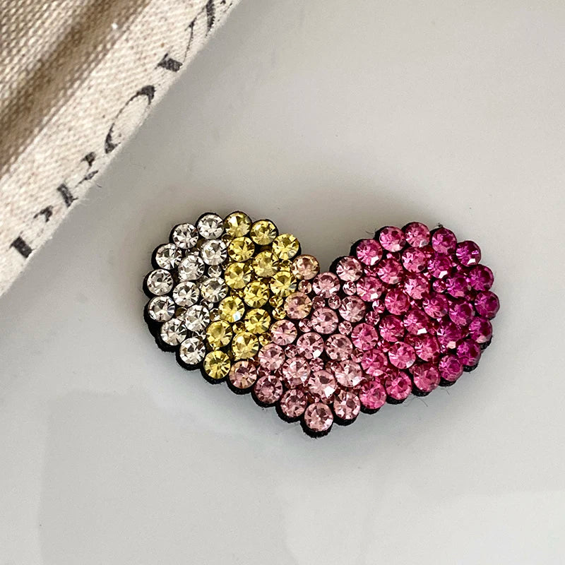 Ladies Colorful Heart-Shaped Snap Clips Chic Sweet Trendy Glitter Sparking Rhinestone in Stock Hair Clips Accessory for Women