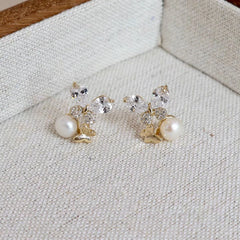 Sweet Animals Bowknot Cute Stud Earrings for Girls Simple Imitation Pearl Jewellry for Women Ladies Accessories Chinese Supplier