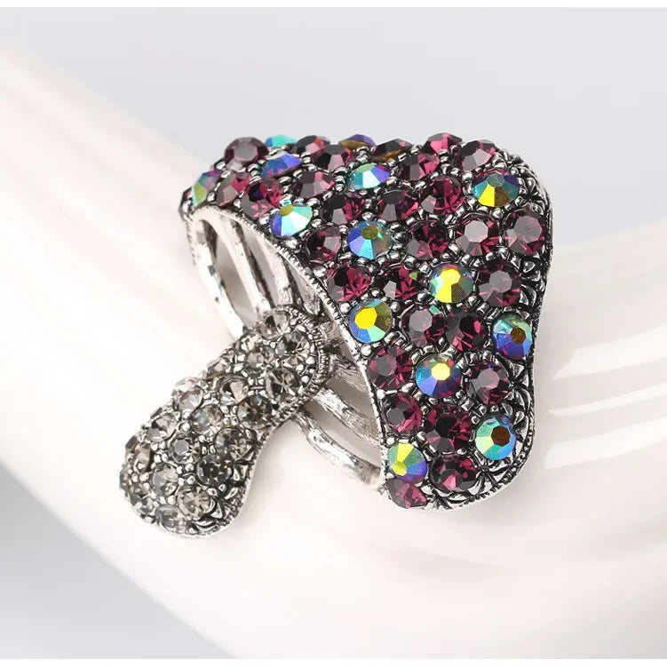 Fashion Glitter Sparkle Mushroom Sweet Brooches for Girls Trendy Stylish Elegant Jewelry for Women Ladies Accessories Wholesale