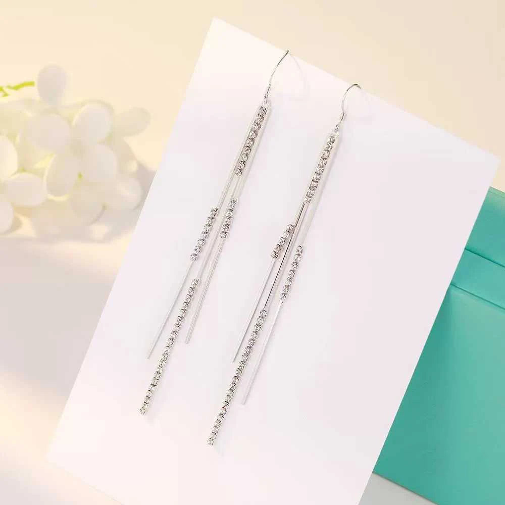 Women Irregular Shape Tassel Design Imitation Pearl Decorative Drop Earring Fashion Glitter Sequined Bulk Jewelry Accessories