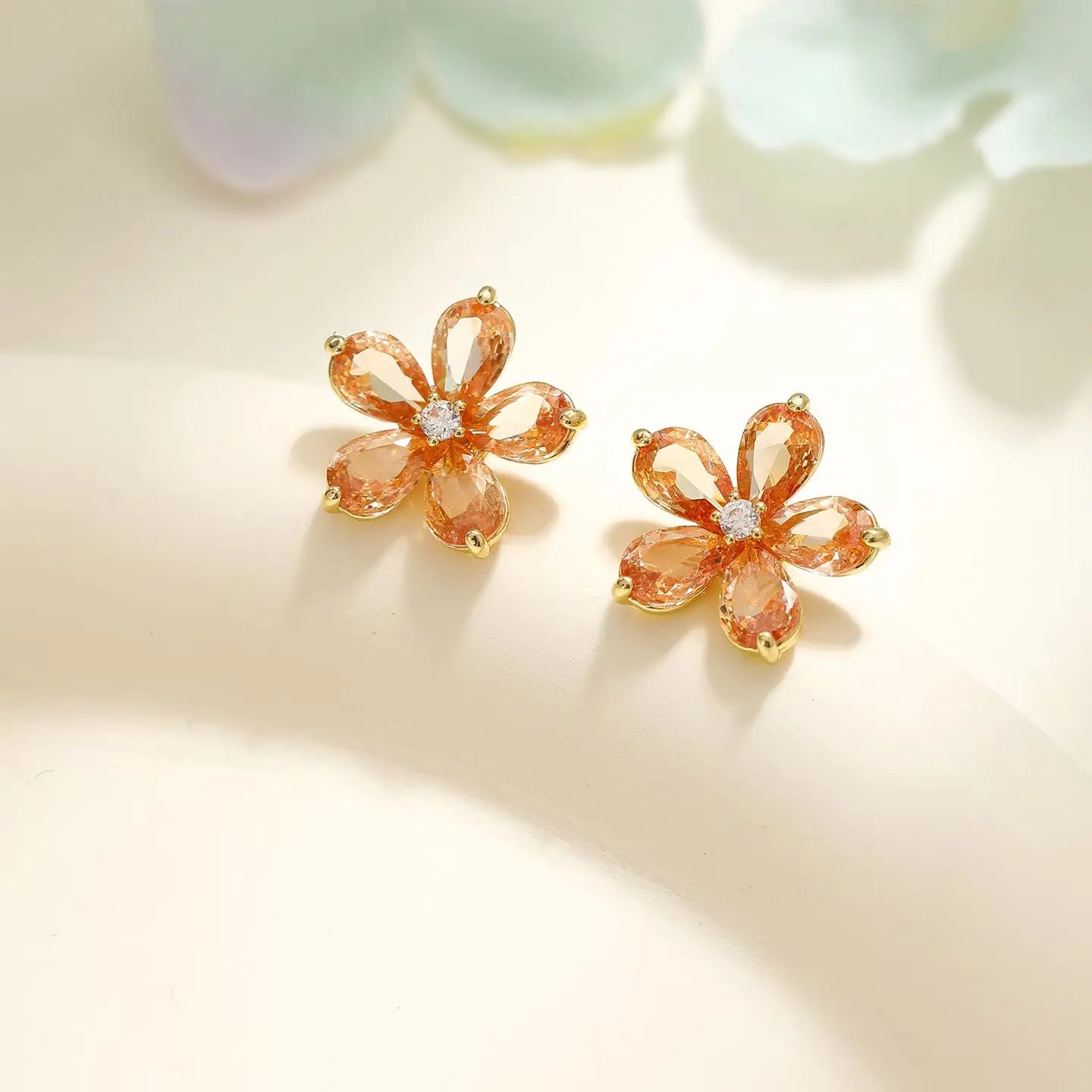 Female Flower Shape New Design Small Stud Earring Sweet Fashion Chic High Quality Jewelry Accessories for Women Holiday Causal