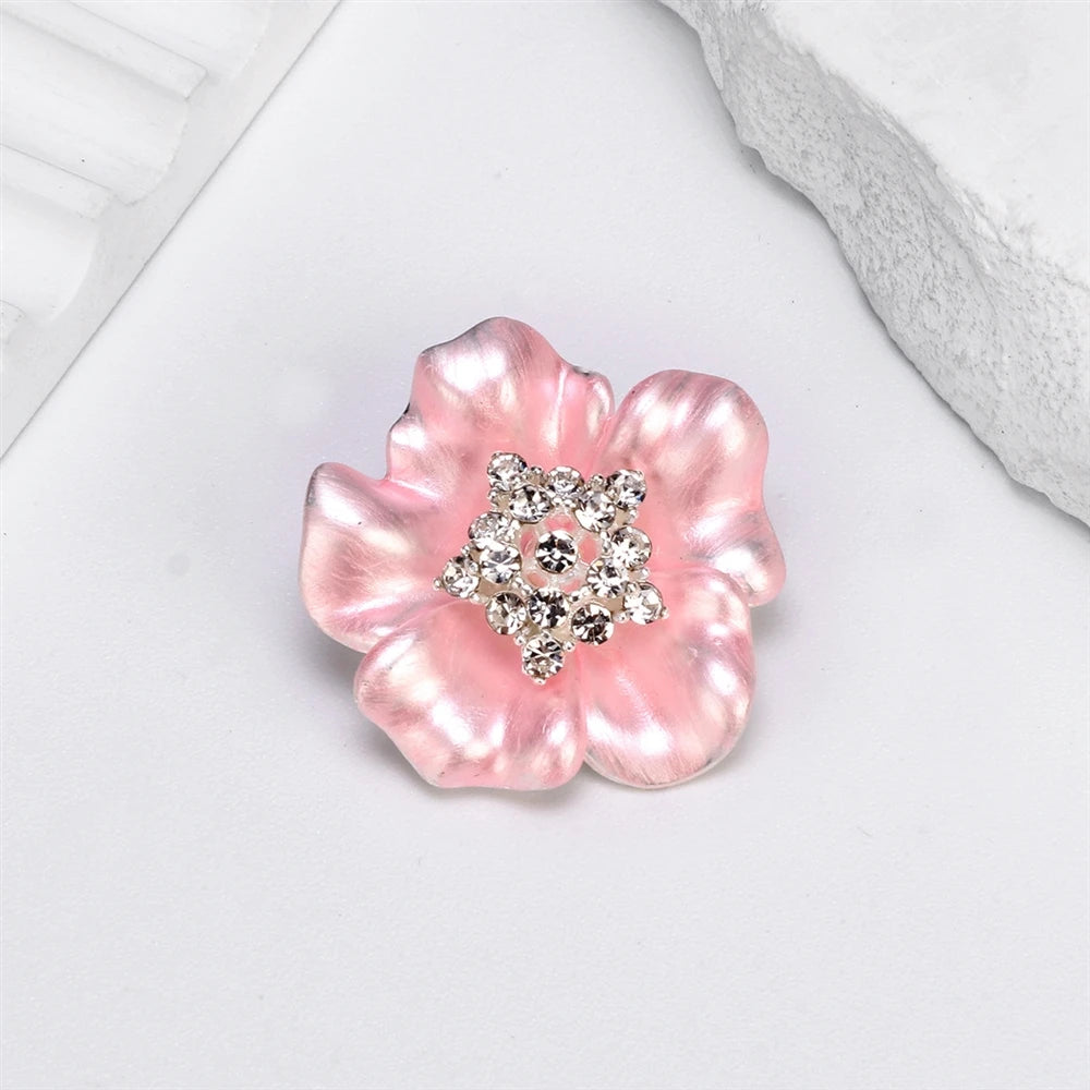 Fashion Solid Color Flower Glitter Lustrous Brooches for Girls Sweet Elegant Jewelry for Women Ladies Accessories Wholesale