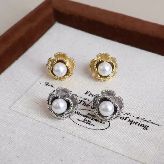 Fashion Glitter Imitation Pearl Flower Floral Stud Earrings for Girls Sweet Floral Dainty Jewelry for Women Ladies Accessories