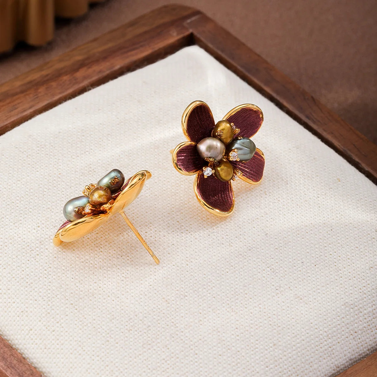 Women Dark Red Flower Shape Freshwater Pearl S925 Silver 18k Gold-plated Zircon Stud Earring Elegant in Stock Jewelry for Causal
