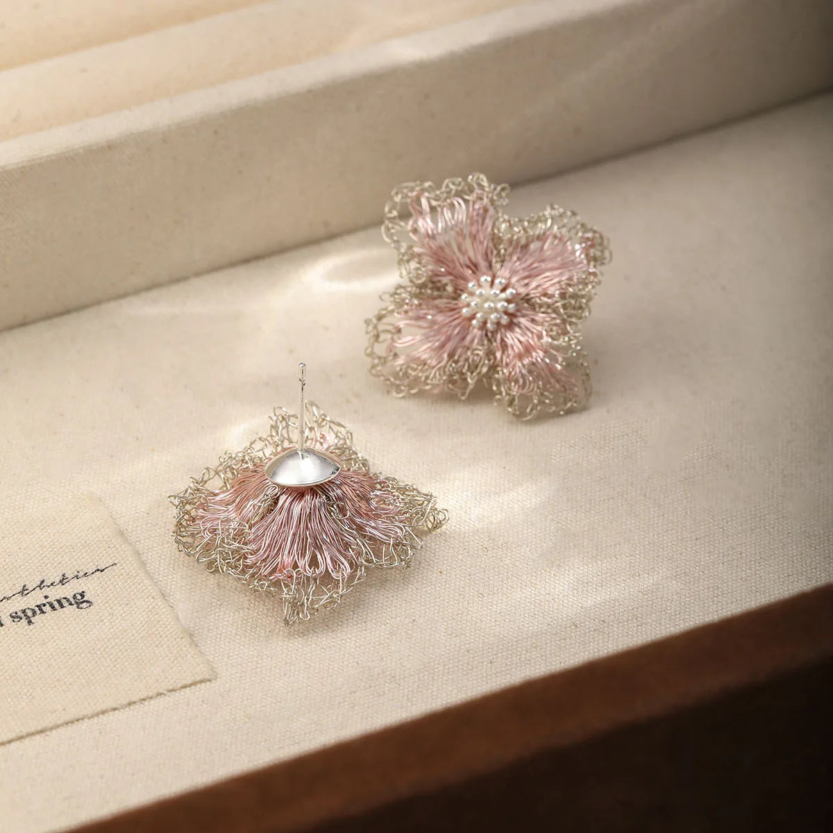 Fashion Luxury Hand-Painted Knit Wire Crochet Stud Earrings for Girls Sweet Flower Jewelry for Women Ladies Wholesale Bulk