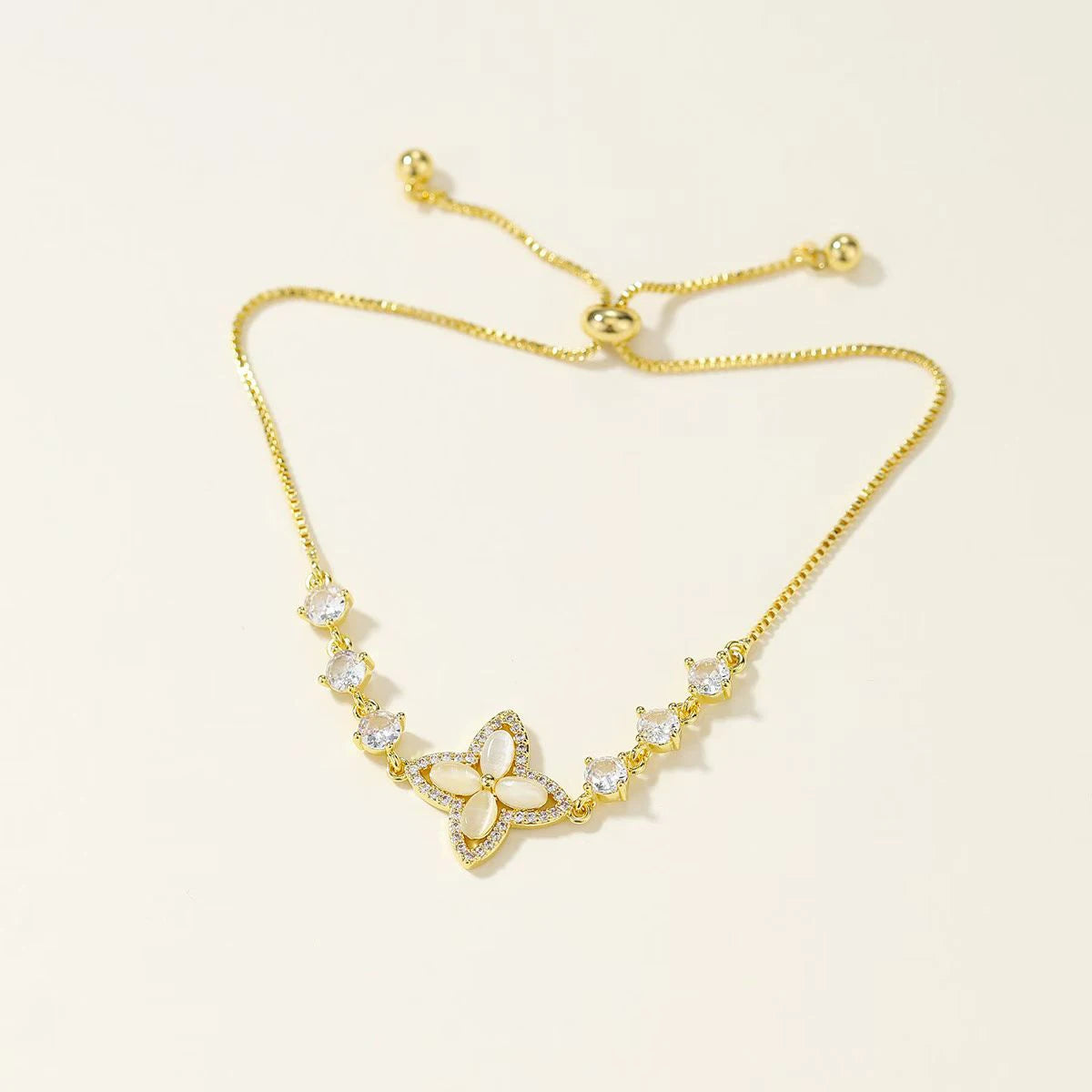 Fashion Simple Classic Minimalistic Necklaces for Girls Elegant Sweet Glamorous Jewelry for Women Ladies Accessories Wholesale