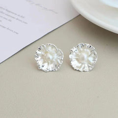 Elegant Simple Minimalistic Fashion Imitation Pearl Stud Earrings for Girls Sweet Art Deco Jewelry for Women Ladies Accessories