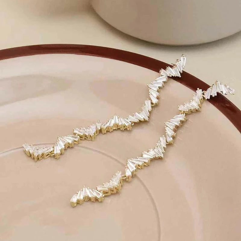 Women Creative Design Irregular Shape Drop Earring Fashion Elegant Graceful High Quality Bulk Jewelry Accessories for Causal