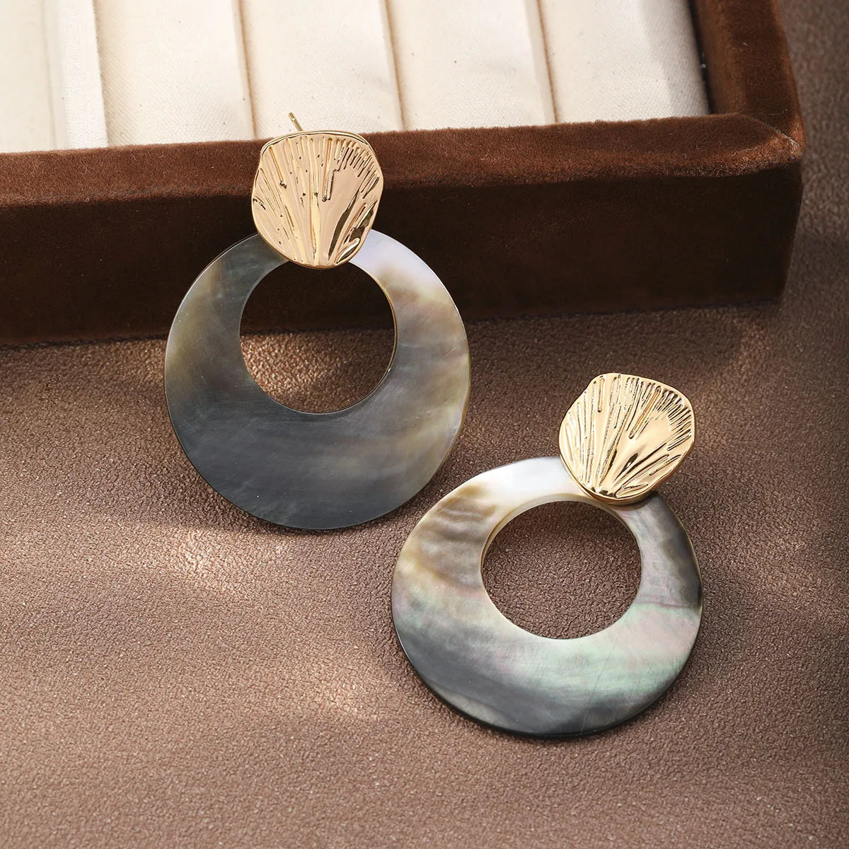 Fashion Abalone Shell Copper S925 Silver Drop Earrings for Girls Trendy Jewelry for Women Ladies Wholesale China Manufacturer