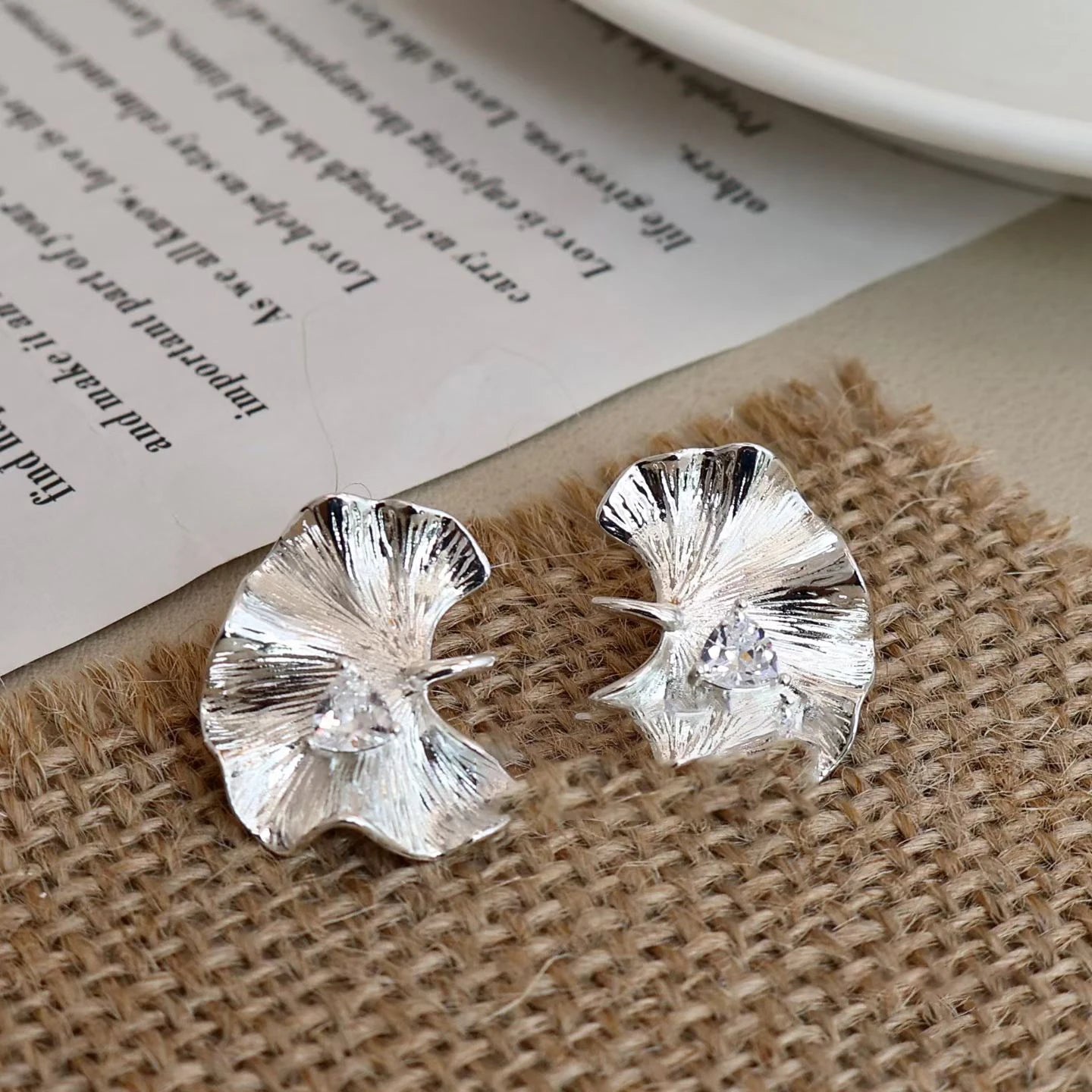 Women New Design Imitation Pearl Stud Earring Fashion Dainty Charms Affordable Wholesale Jewelry Accessories for Female Causal