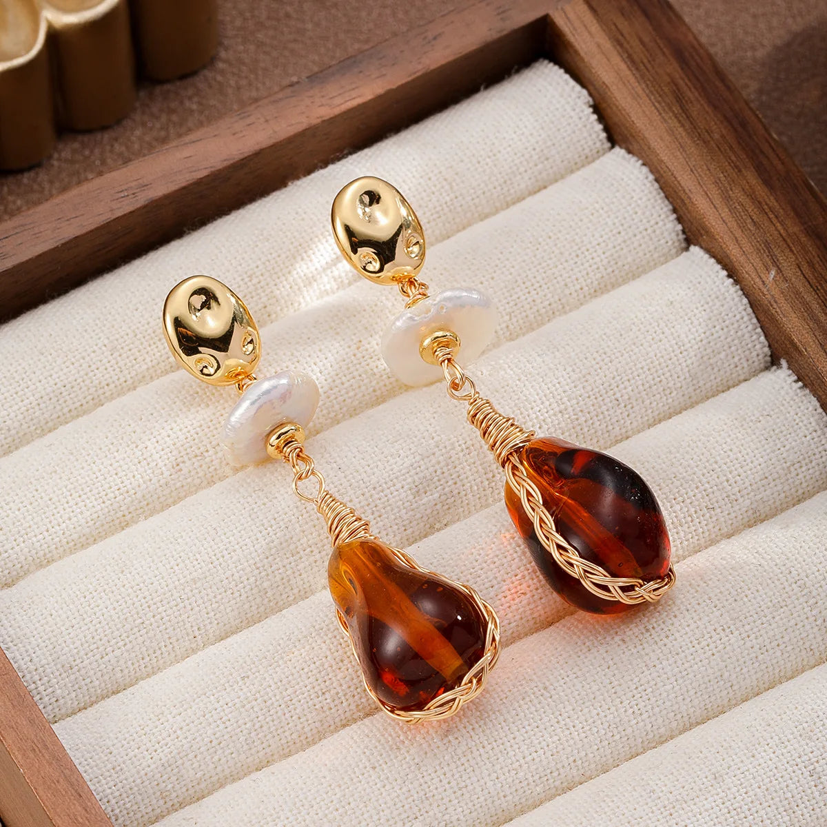 Women Red Glass Crystal Beads S925 Silver 18k Gold-plated Freshwater Pearl Earring Elegant Trendy Low MOQ in Stock Daily Jewelry