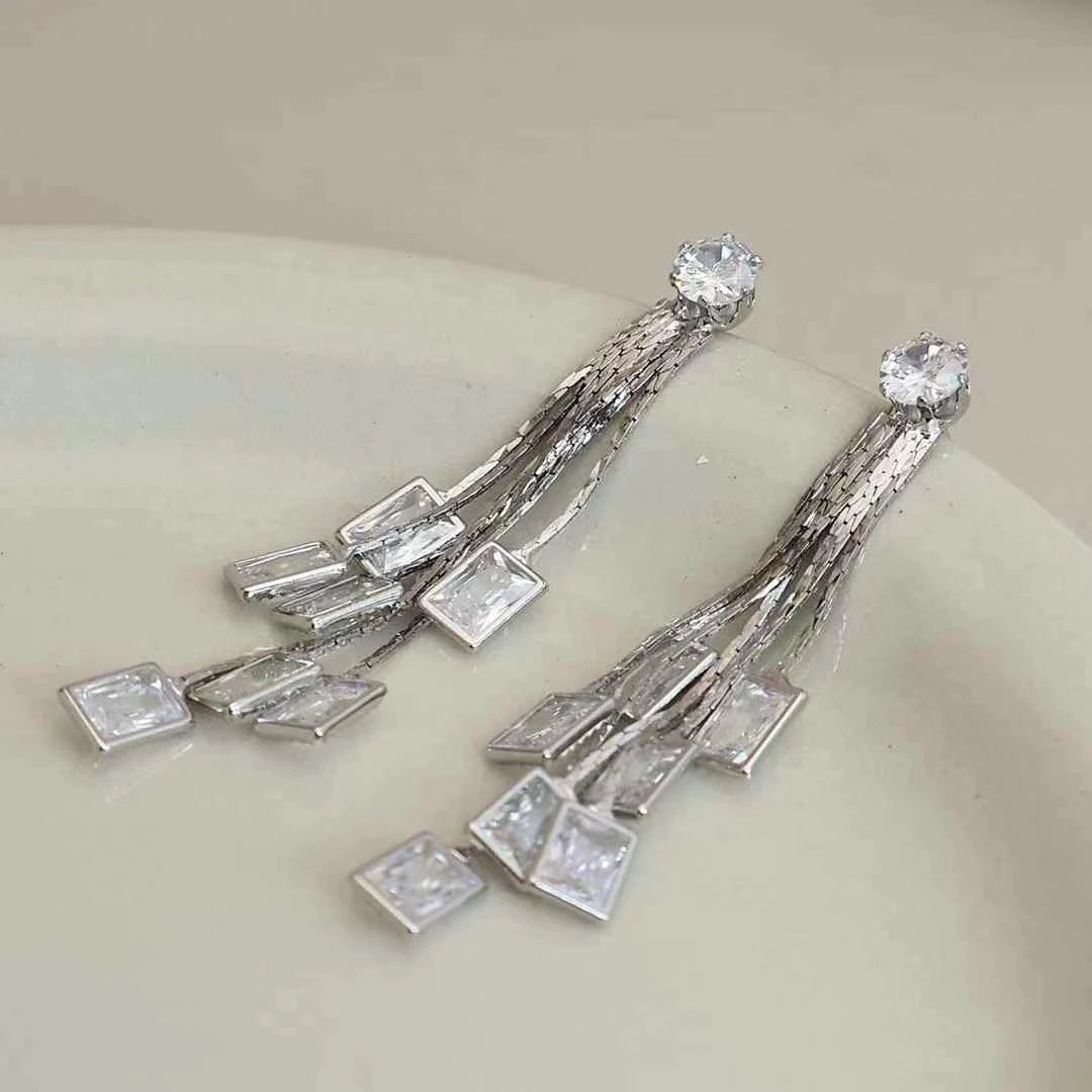 Women Hot Sale Butterfly Flower Decorative Drop Earring Fashion Elegant Graceful Dainty Wholesale Jewelry Accessories for Causal