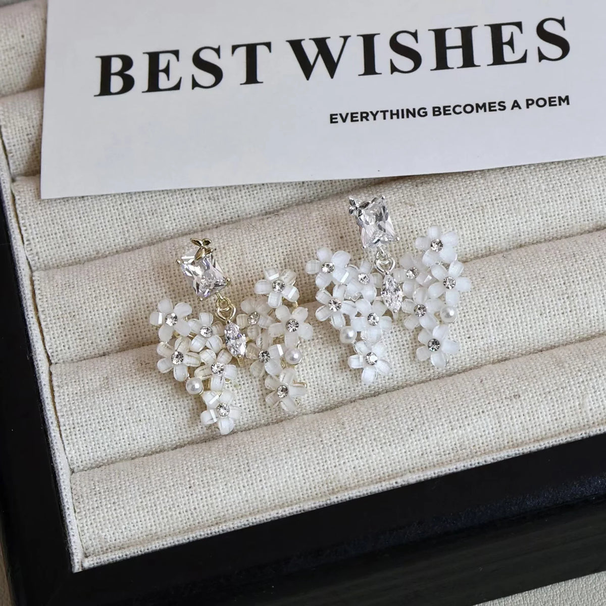 Ladies Flower Heart Decorative Small Drop Earring Fashion Elegant Luxurious Charms Glitter Sequined Bulk Jewelry Accessories