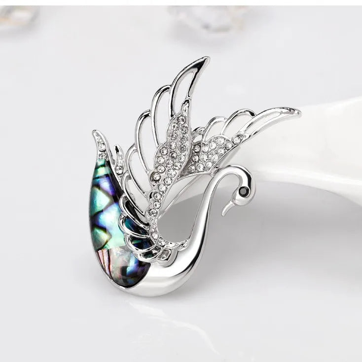 Fashion Swan Refined Elegant Luxury Brooches for Girls Sweet Trendy Dainty Pins Jewelry for Women Ladies Accessories Wholesale