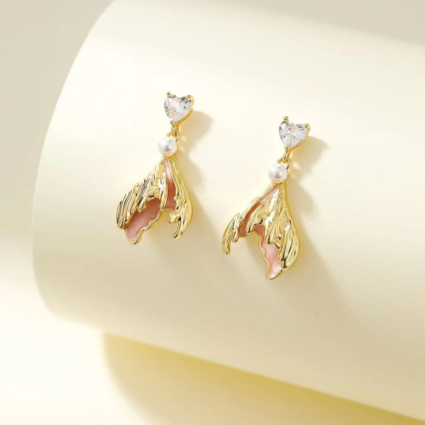 Elegant Butterfly Imitation Pearl Flower Rhinestone Drop Earrings for Girls Fashion Jewelry for Women Ladies Accessories Latest