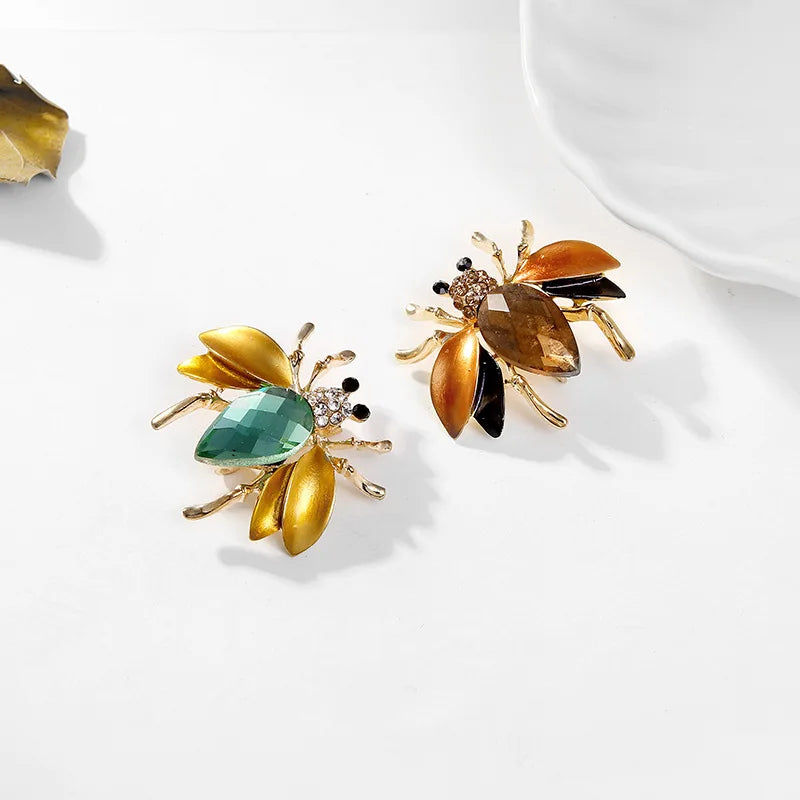 Fashion Trendy Bees Animals Glitter Rhinestone Sparkle Brooches for Girls Stylish Cute Sweet Jewelry for Women Ladies Accessory