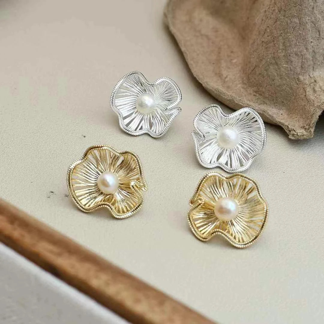 Simple Alphabet Minimalistic Imitation Pearl Stud Earrings for Girls Sweet Cute Elegant Jewellry for Women Ladies Accessories