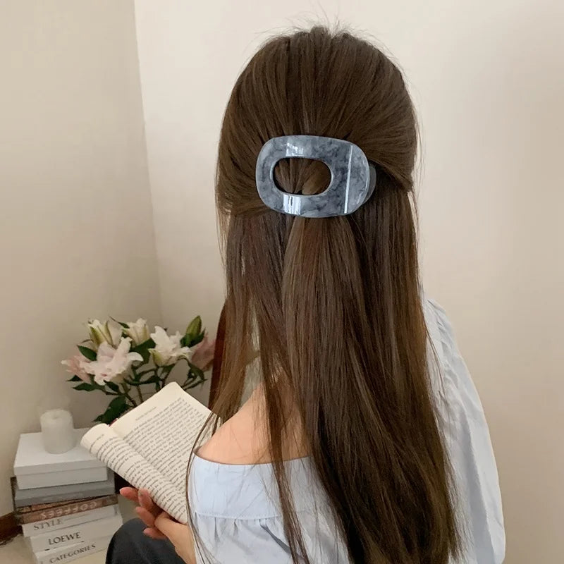 Female Minimalistic Solid Color New Design Hot Sale Hair Claws Chic Stylish Wholesale in Stock Hair Clips Accessory for Women