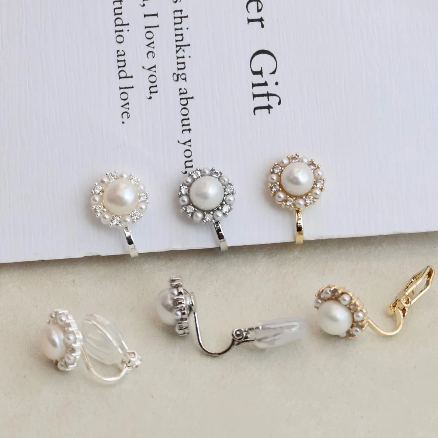 Sweet Imitation Pearl Trendy Elegant Clip on Earrings for Girls Bee Animals Luxury Jewelry for Women Ladies Accessories Chic