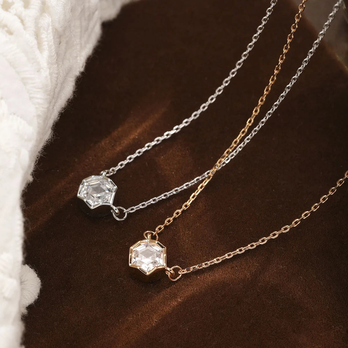Fashion Copper Link Chain Cubic Zirconia Pendent Necklaces for Girls Sweet Jewelry for Women Ladies Wholesale China Factory