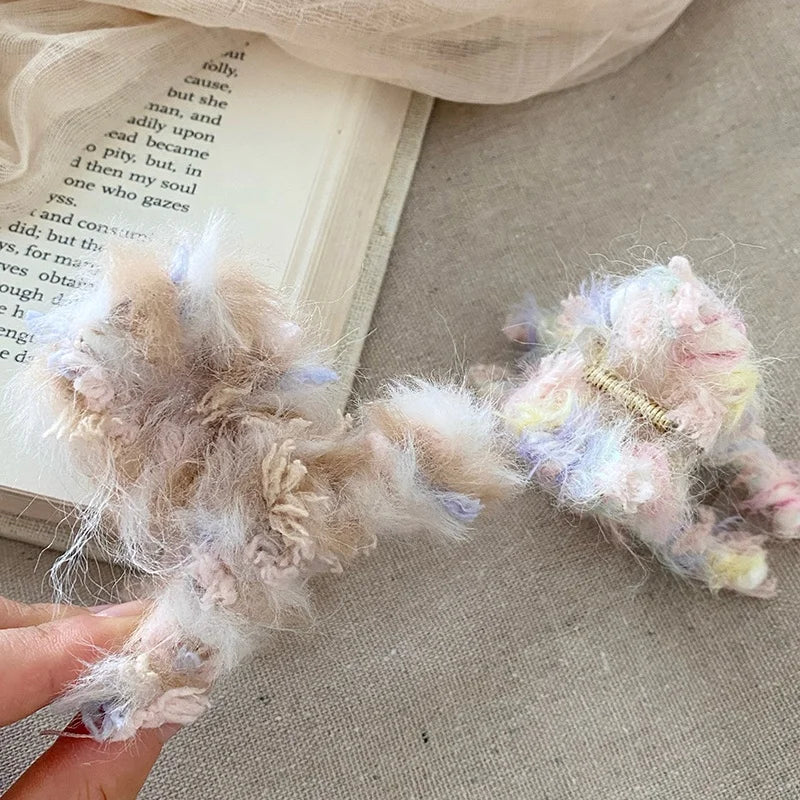 Women Hot Sale Winter Autumn Small Hair Claw Clips Warm Fashion Sweet High Quality in Store Hairpins Accessories for Causal Use