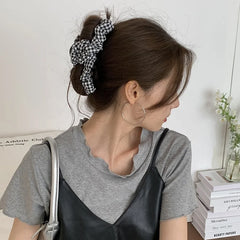Wholesale Fashion Elegant Hair Claw Clips Hot Sale Black White Plaid Medium High Durable HairPins Accessories for Daily Fabric