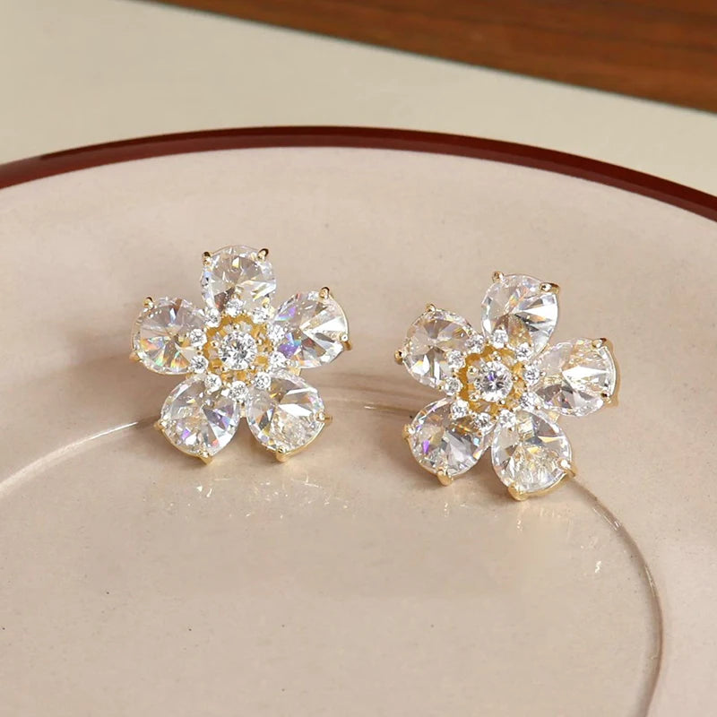 Fashion Elegant Luxury Flowers Glitter Stud Earrings for Girls Glamorous Bowknot Rhinestone Jewelry for Women Ladies Accessories