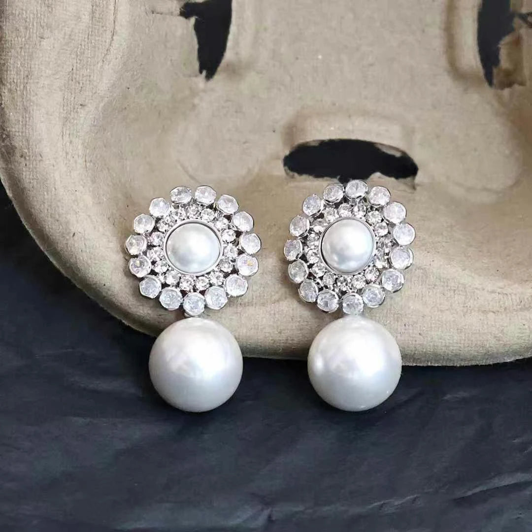 Women Hot Sale New Design Imitation Pearl Rhinestone Medium Drop Earring Glitter Trendy Charms Bulk Jewelry Accessory for Daily