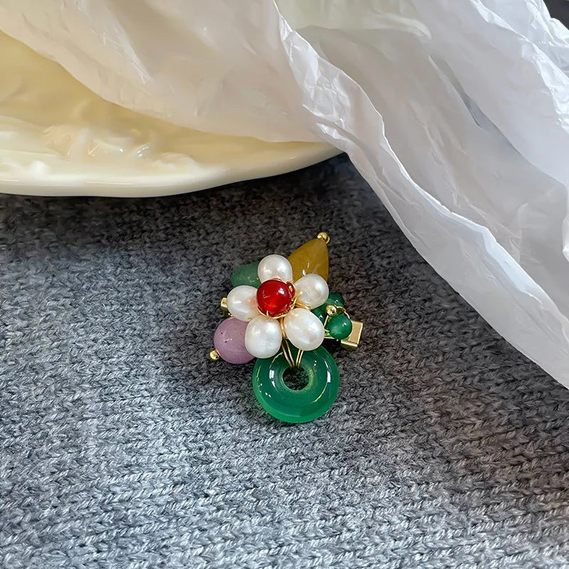 Fashion Flower Freshwater Pearl Cubic Zirconia Jade Brooches for Girls Copper 18K Gold Jewelry for Women Ladies Wholesale