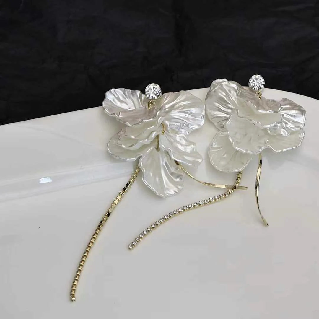 Fashion Elegany Sweet Flower Floral Trendy Drop Earrings for Girls Tassel Princess Style Jewelry for Women Ladies Accessories