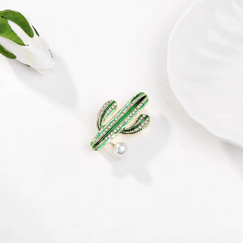 Fashion Glitter Imitation Pearl Cactus Brooches for Girls Trendy Stylish Plants Jewelry for Women Ladies Accessories Wholesale