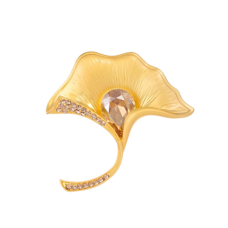 Fashion Mental Alloy Gingko Brooches for Girls Simple Minimalistic Rhinestone Pins Jewelry for Women Ladies Accessories Hot Sale