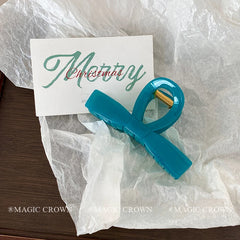 Women Hot Sale Green Minimalistic Medium Hair Claw Clips Graceful Classic Hair Claw Clip Accessories for Ladies Daily Office Use