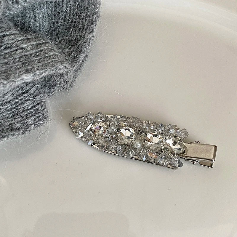 Female Hot Sale New Design Rhinestone Small Alligator Clip Sparking Glitter Fashion Chic Customized in Stock Hair Clip Accessory