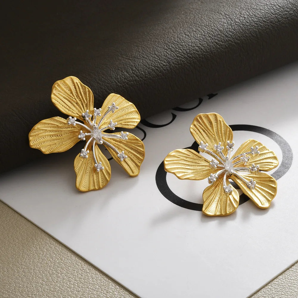 Spring and Summer Super Fairy Flower Stud Earrings with Zircon Unique Trendy Sweet Exaggerated Design Earrings Jewelry Accessory