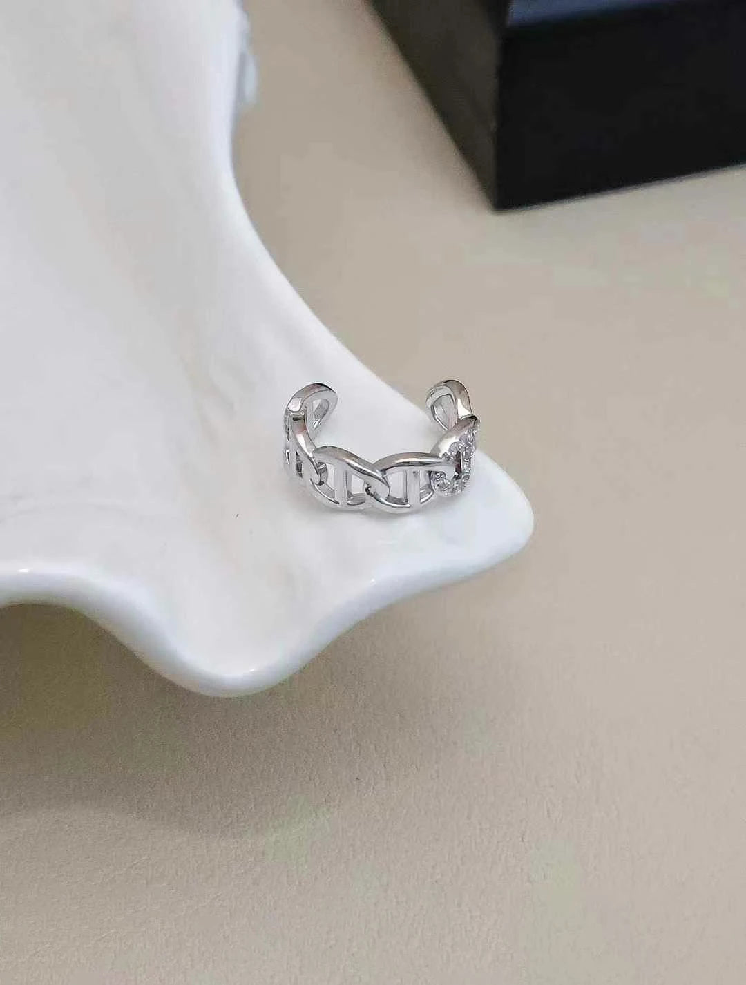 Simple Fashion Trendy Stylisg Eternity Rings for Girls Minimalistic Glamorous Jewelry for Women Ladies Accessories Wholesale