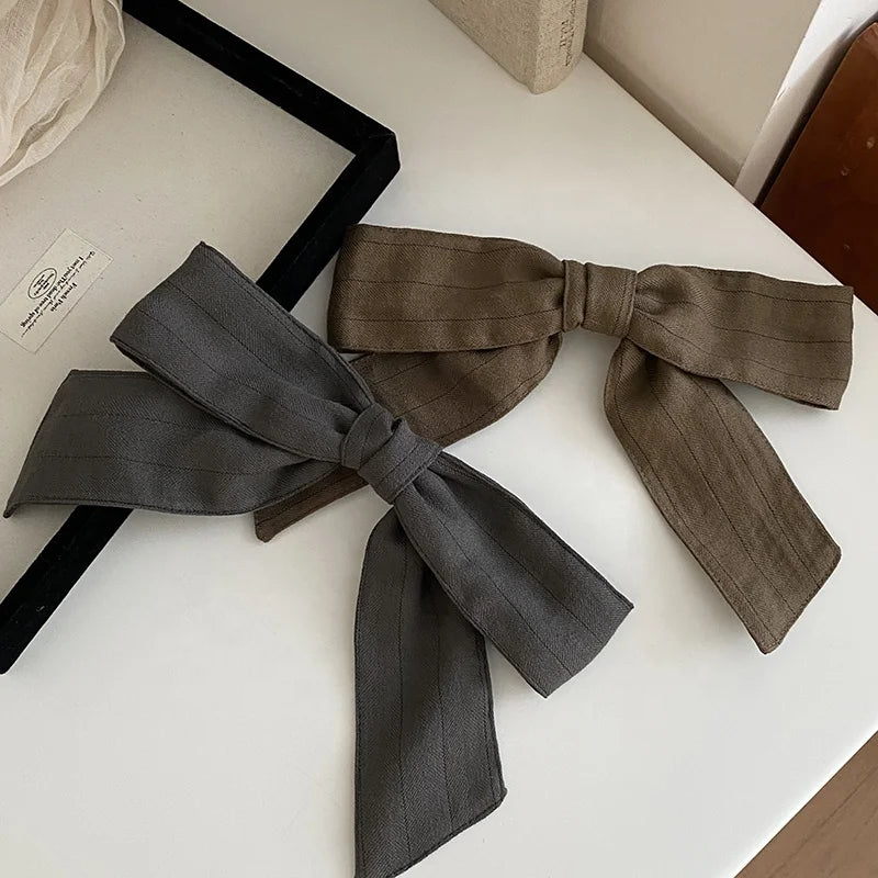 Fashion Trendy Large Bowknot Solid Color Hair Clips for Girls Simple Minimalistic Barrettes for Women Ladies Hair Accessories