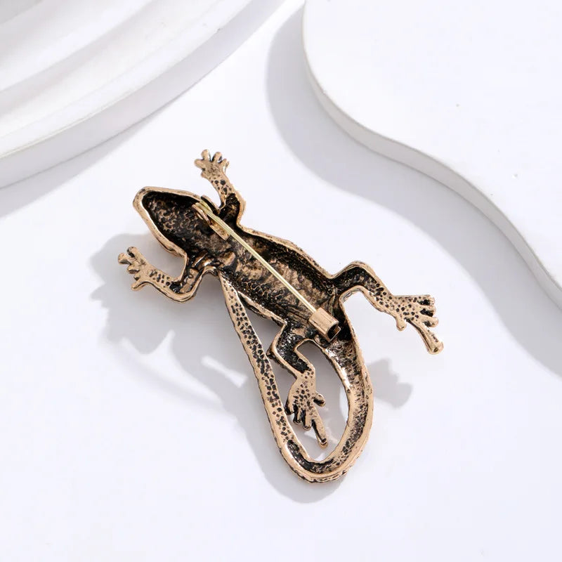 Fashion Lizard Elegant Cool Spicy Brooches for Girls Trendy Stylish Glamorous Animals Pins Jewelry for Women Ladies Accessories