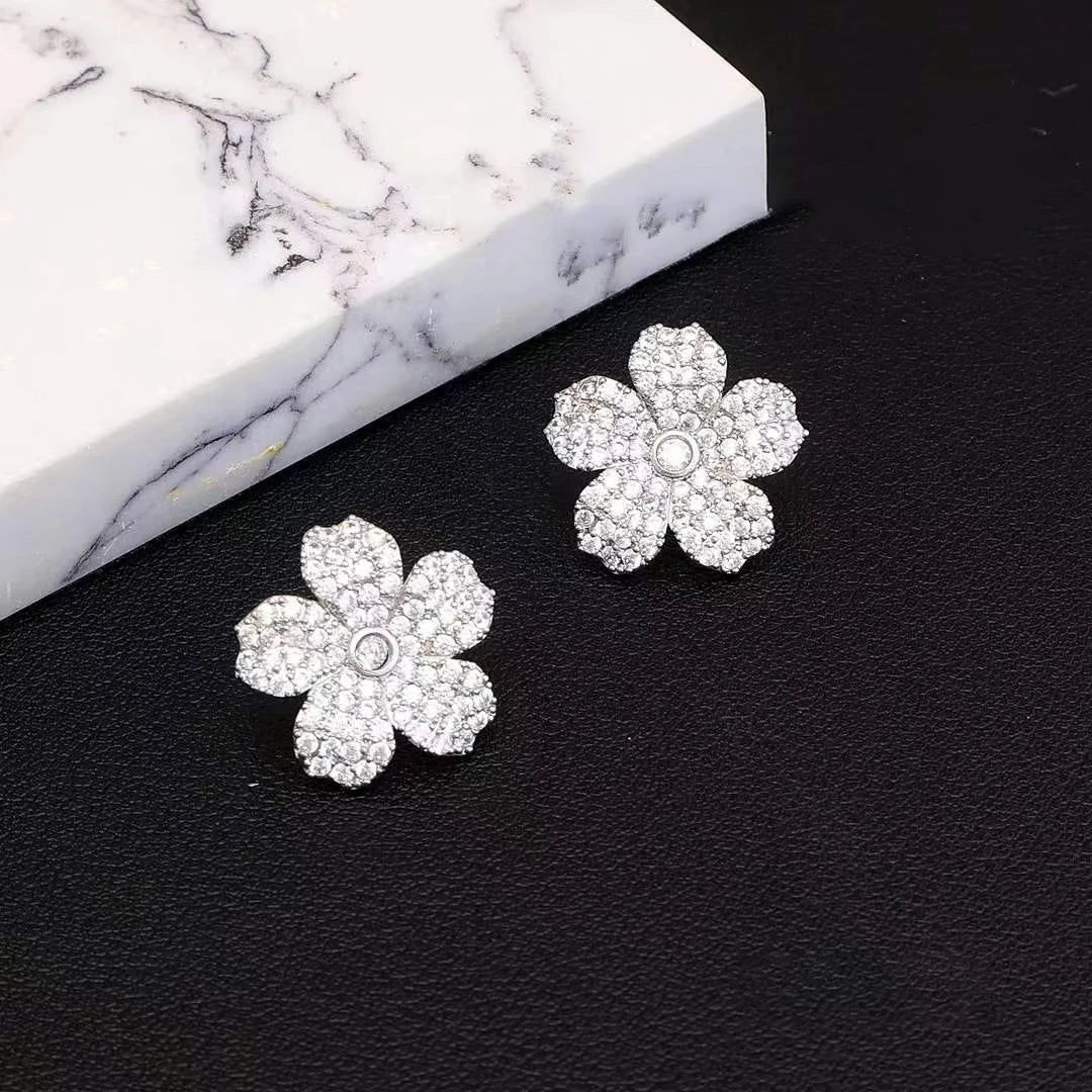 Women Flower Shape Print New Design Small Stud Earring Elegant Graceful Fashion Wholesale Lightweight Daily Jewelry Accessories