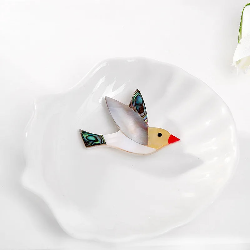 New European and American Fashion High-end Bird Animal Brooches Natural Abalone Series Corsages in Stock for Wholesale Jewelry