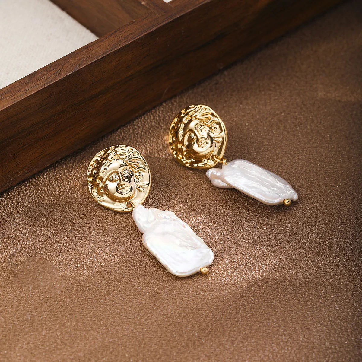 Fashion S925 Silver Baroque Pearl Drop Earrings for Girls Elegant Classic Simple Jewelry for Women Ladies Wholesale Low MOQ